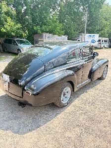 1942 Chevrolet Special Deluxe 2-door coupe - Photo 10