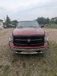 2017 Dodge Ram 4x4 with Topper