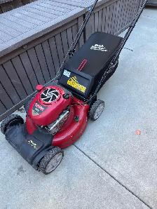 Craftsman Lawnmower - Photo 3