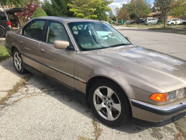 2000 BMW 740I $2950 (OBO)