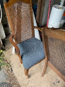 Beautiful  DINING Table & Chairs & Delivery - Photo 5