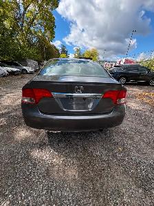 2009 Honda Civic, 4-door Automatic - Photo 8