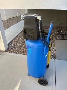 Air Compressor - Photo 2