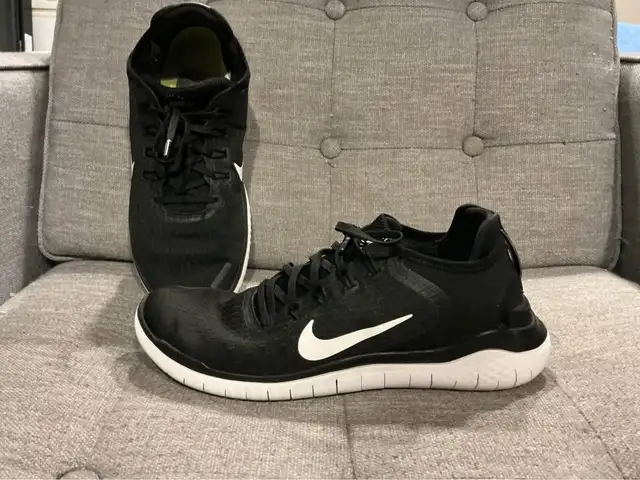 Nike Free RN 2018 Running Shoes – Women’s US 10 – Black/White