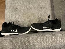 Nike Free RN 2018 Running Shoes – Women’s US 10 – Black/White - Photo 3
