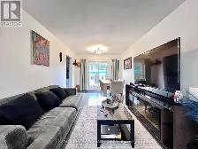 Detached house in high desired Kanata, steps to Metro 中文日本语 - Photo 2