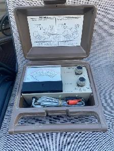 VINTAGE ASSORTED ELECTRONICS TESTING EQUIPMENT - Photo 5