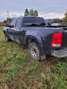 !!!!!   2011 GMC 4 DOOR PICKUP !!!!  PARTING OUT  !!! - Photo 5