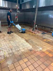 FLOOR RESTORATION HELPER / GENERAL LABOURER - Photo 2