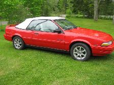 1993 Pontiac Sunbird - Photo 2