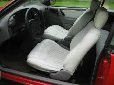 1993 Pontiac Sunbird - Photo 5