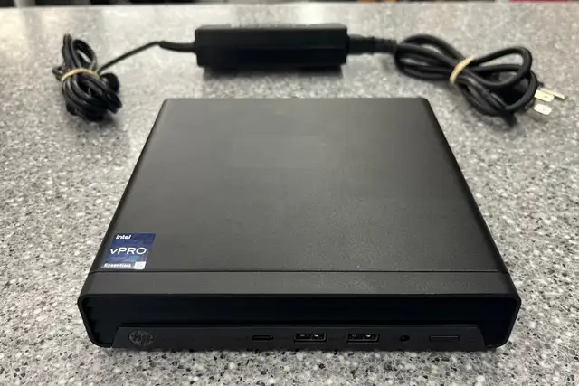 HP Pro Mini 400 G9 Computer