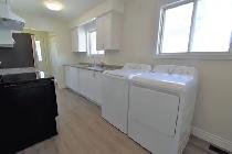Charming 3 Bed, 1 Bath Main Floor, College Cres. - Photo 8