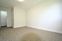 Charming 3 Bed, 1 Bath Main Floor, College Cres. - Photo 18