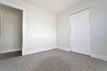 Charming 3 Bed, 1 Bath Main Floor, College Cres. - Photo 21