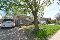 Charming 3 Bed, 1 Bath Main Floor, College Cres. - Photo 25