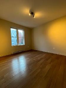 50% premier mois Brossard beau grande condo 4-1/2 construit 2012 - Photo 8