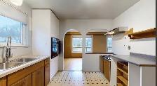 4 Bedroom Upper Unit of Detached House - Photo 2