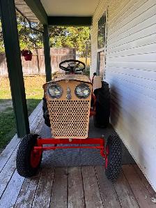 Restored 1965 Case 180 Garden tractor - Photo 4