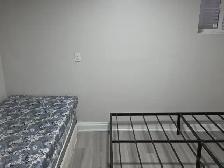 Room available in the basement - Photo 2