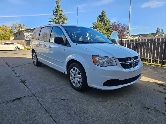 2015 dodge caravan sxt