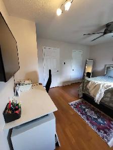 Master bedroom for rent - Photo 2