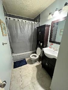 Furnished Room for Rent - Photo 3