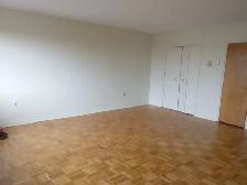 Bright Studio Apartment - Photo 2