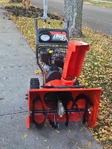 very nice straight gas snow blower winter is coming reliable - Photo 4
