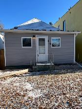 Cute 2 bedroom home near Riversdale pool