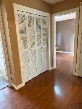 Spacious and bright 2 bedroom main floor-River Heights location - Photo 10