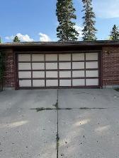 Spacious and bright 2 bedroom main floor-River Heights location - Photo 19