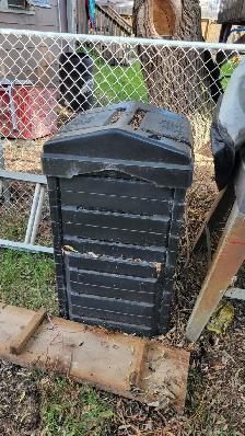 Compost bin