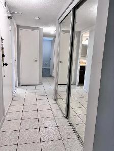 SPACIOUS 3-BED CONDO FOR RENT – ETOBICOKE - Photo 2