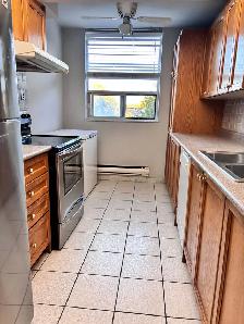 SPACIOUS 3-BED CONDO FOR RENT – ETOBICOKE - Photo 7