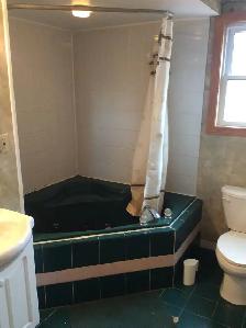Room for rent available - Photo 3