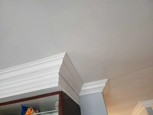 Crown Moulding,  baseboard,  Accent wall