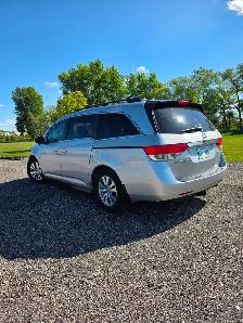Famely van 2014 honda odissey - Photo 2
