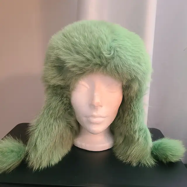 Brand New WOMENS ARCTIC FOX FUR EXCURSION TRAPPER HAT WITH POM