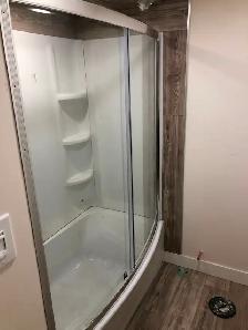 glass shower doors fxng. selling glass bathtub doors fixing and - Photo 6