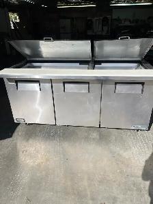 Nella storage restaraunt fridge / server