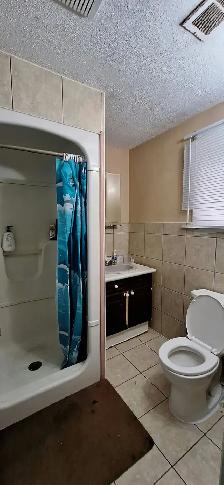 Private Basement Room For Rent in Waterloo - All inclusive - Photo 8