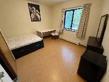2 bed - 1 bath apartment | 10 min walk to western university