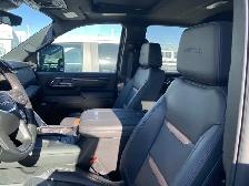 2025 GMC Sierra 3500HD Crew Cab AT4 - Photo 2