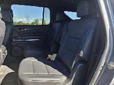 2024 Chevrolet Traverse LT AWD | Sport Edition | Leather - Photo 15