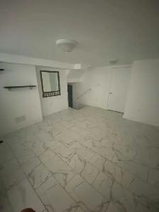 Executive room in basementforrent in Malton.Airport &Morningstar - Photo 6