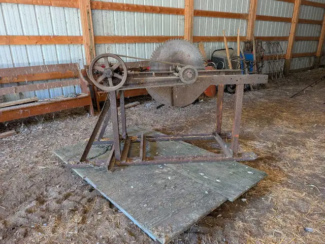 Wood Saw