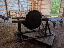 Wood Saw - Photo 2