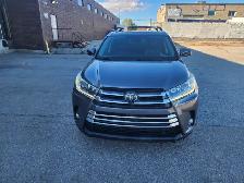 2017 Toyota Highlander AWD 4DR LIMITED WITH NAV& LOW KILOMETER
