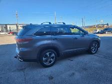 2017 Toyota Highlander AWD 4DR LIMITED WITH NAV& LOW KILOMETER - Photo 4
